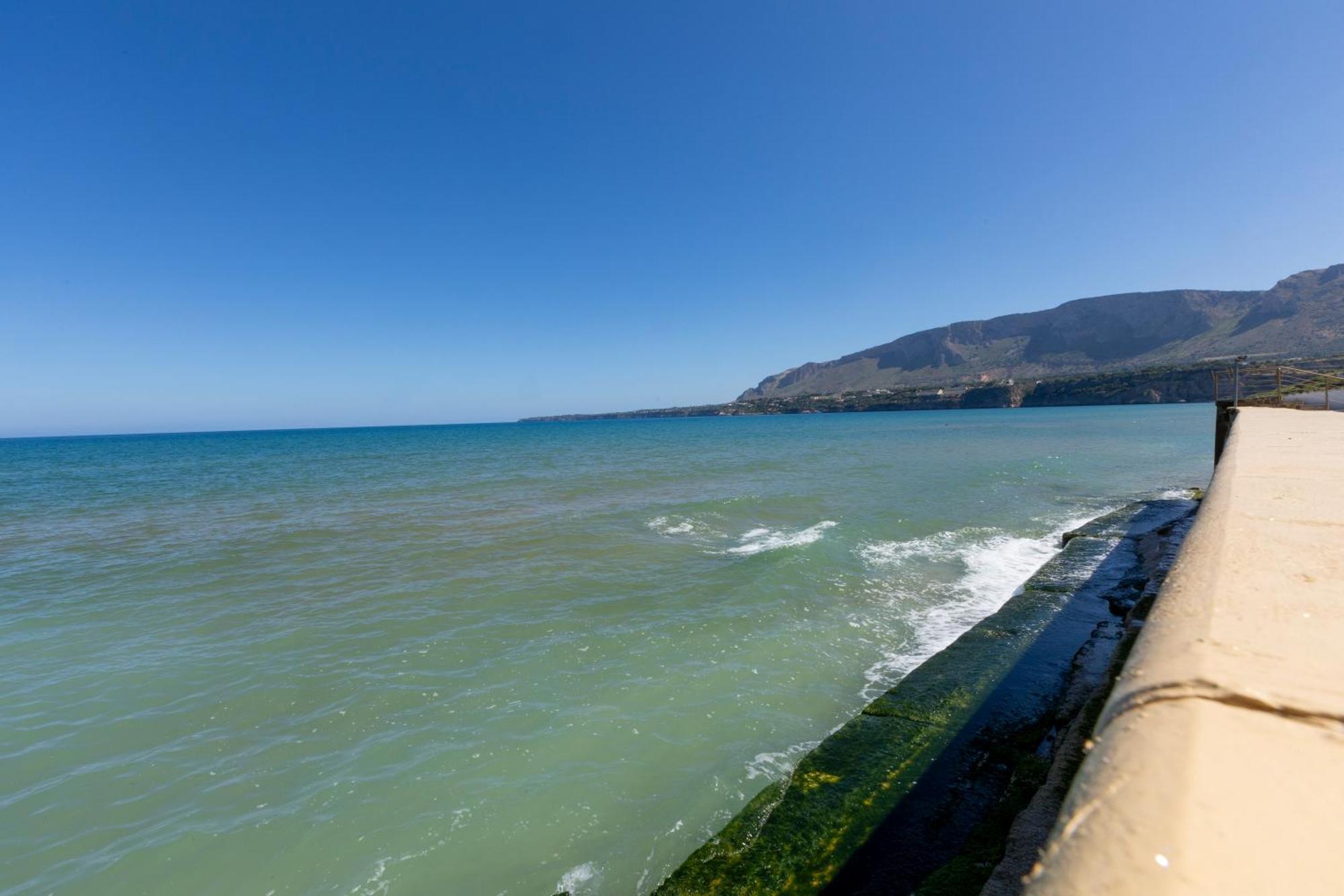Casa Vacanza Barbera - In Riva Al Mare Villa Trappeto  Bagian luar foto